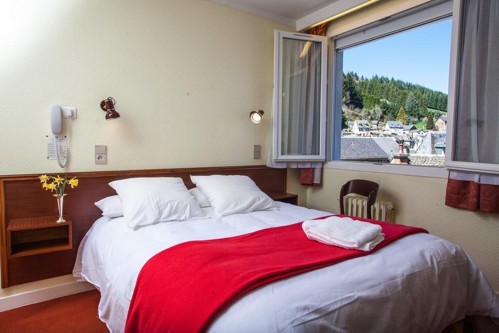 Hotel Beausejour Шодз-Ег Стая снимка